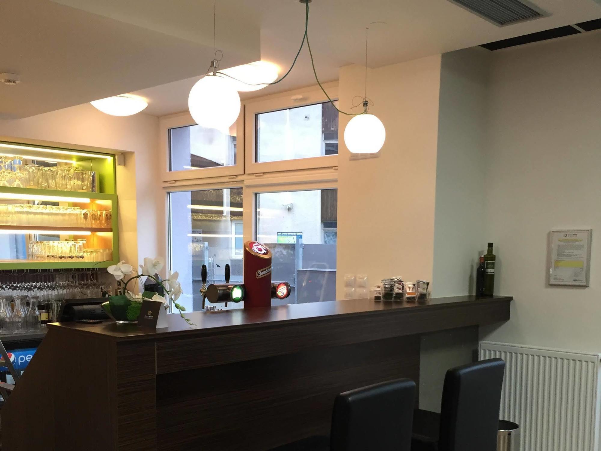 Sport Hotel Sletiste Kladno Exterior foto